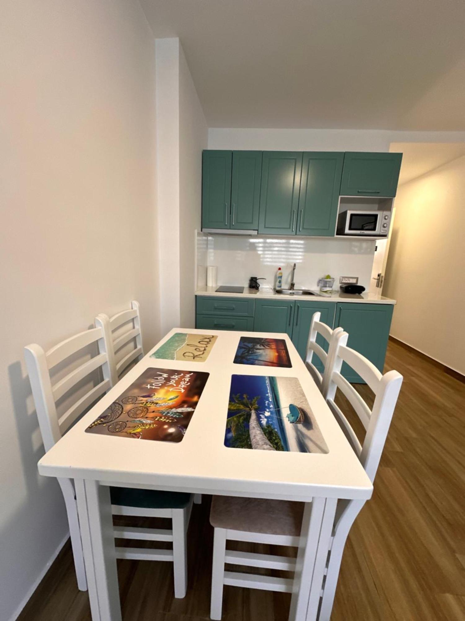 Tuttomondo Apartments Голем Экстерьер фото